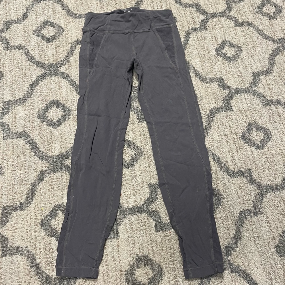 Athleta girl leggings